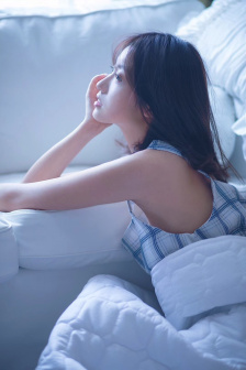 色愁久久久人愁久下一句怎么接